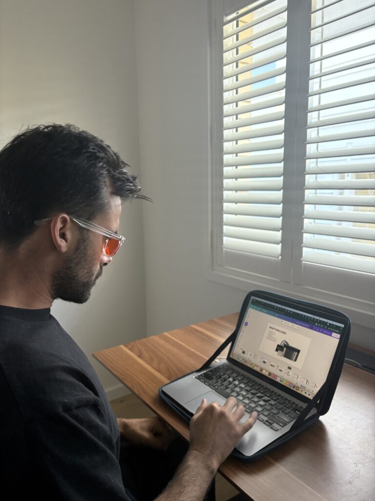 Jayce love blue light glasses desk palm beach — Clean and Native