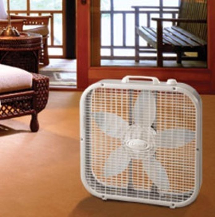 Lasko 3733 white 20-inch box fan, the recommended fan for an Australian Corsi-Rosenthal box build
